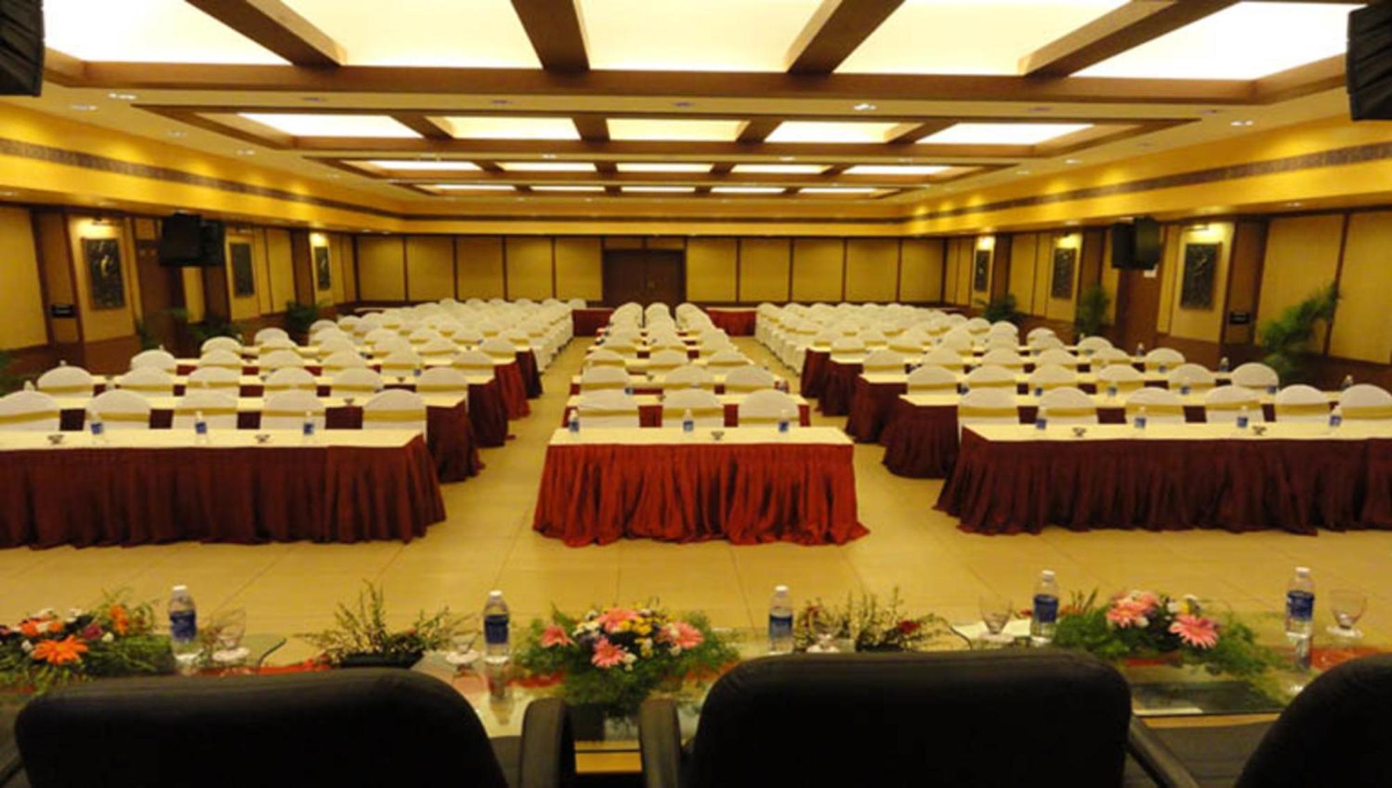 The Grand Regent Hotel Coimbatore Exterior foto